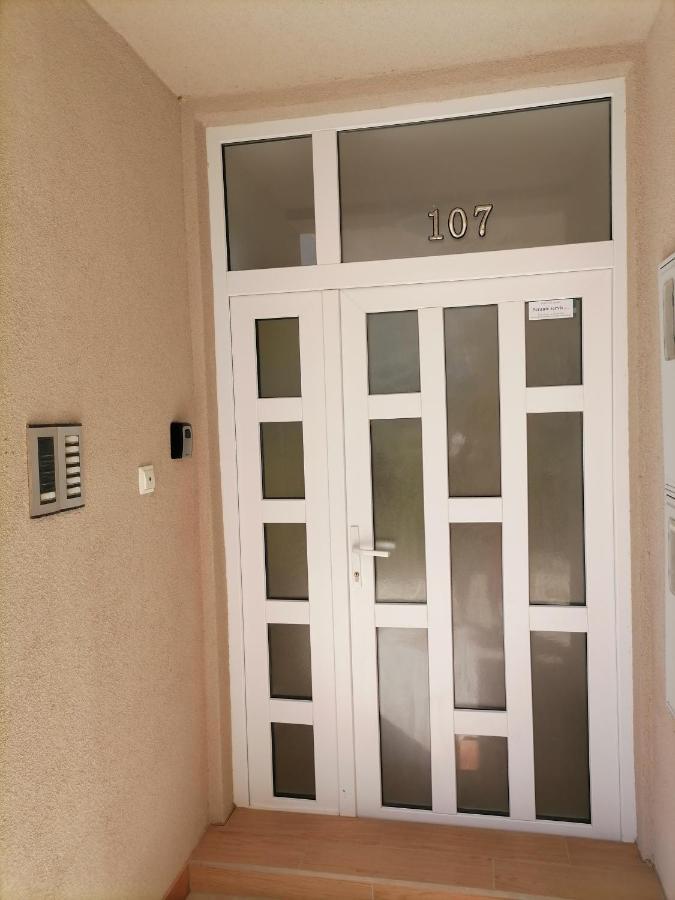 Apartment Nano-Maris Novalja Exterior foto
