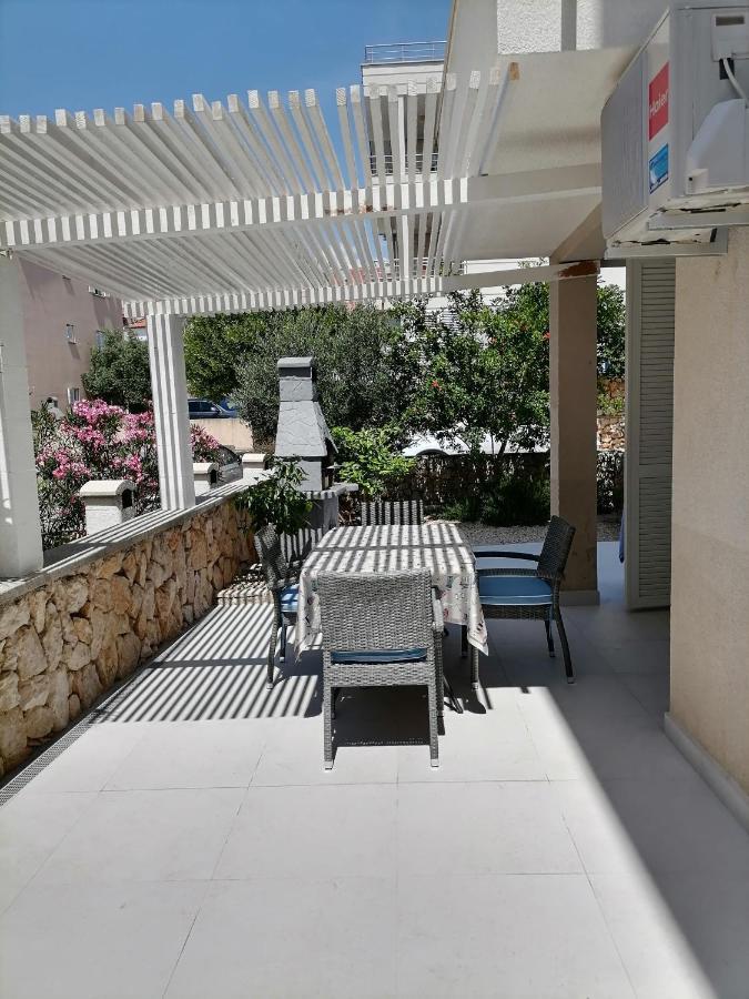 Apartment Nano-Maris Novalja Exterior foto